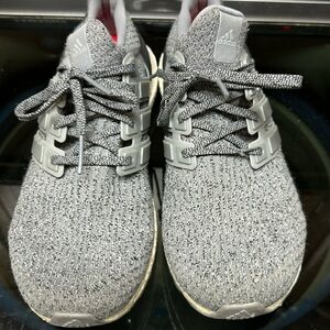 Adidas boost (ultra boost) men’s size 9 1/2